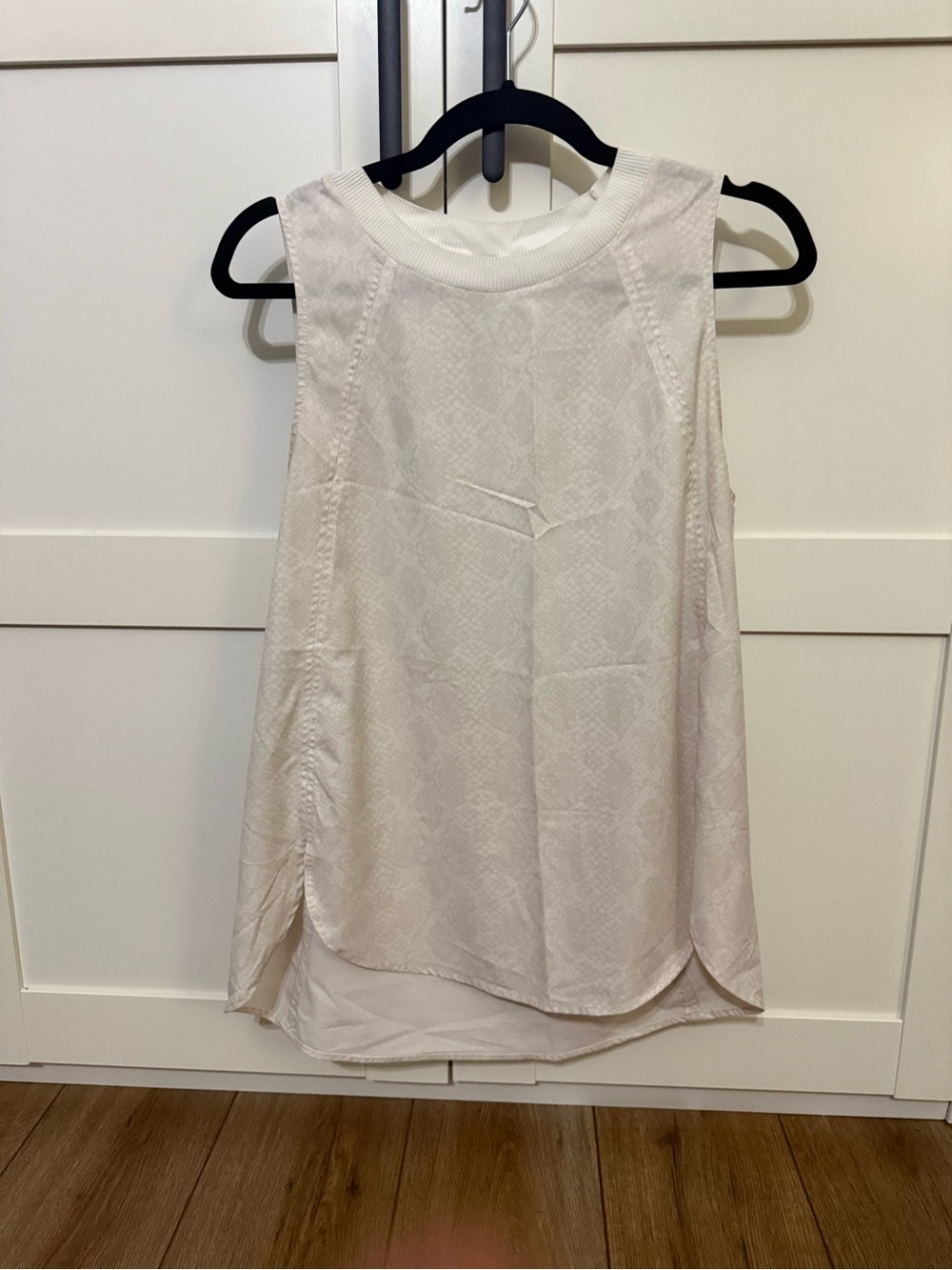 Athleta Cream Sleeveless Textured Tank
